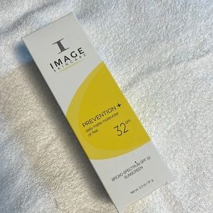 COPY - Matte SPF 32 ☀️